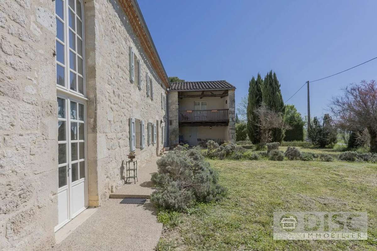 Maison à VIEUX