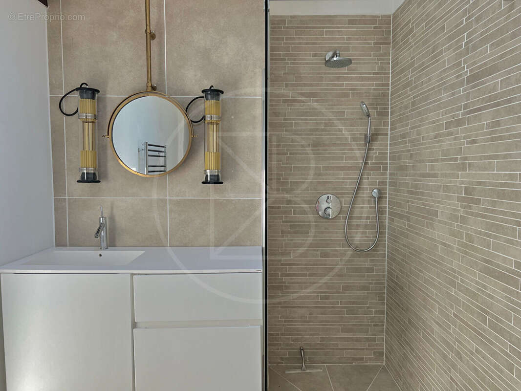 Maison à SAINT-EMILION