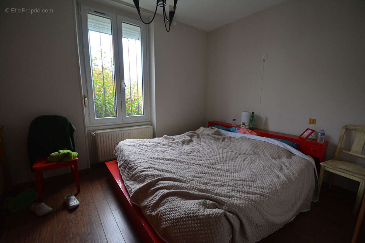 Maison à COUCY-LE-CHATEAU-AUFFRIQUE