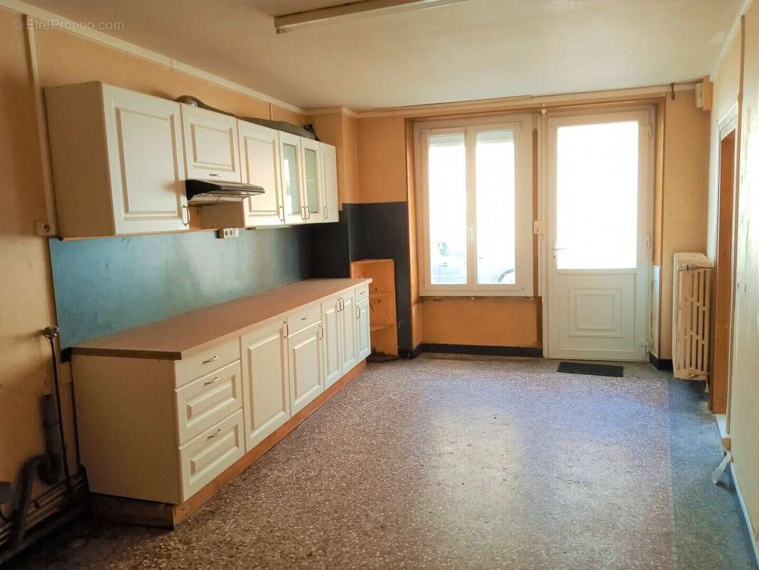 Maison à ESTIVAREILLES