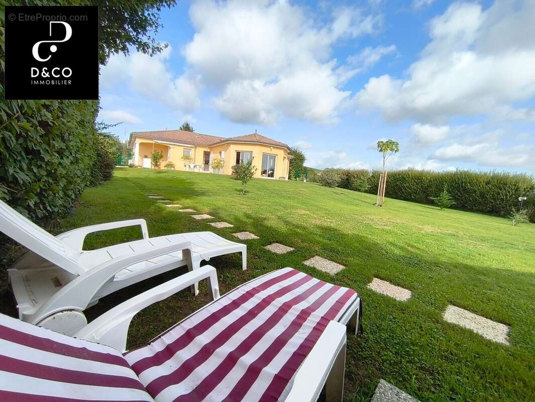 Maison à PONT-DE-VAUX