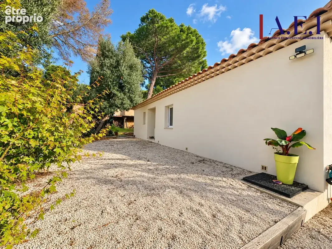Le Brusc - Maison de plain pied de 2024 - photo 4
