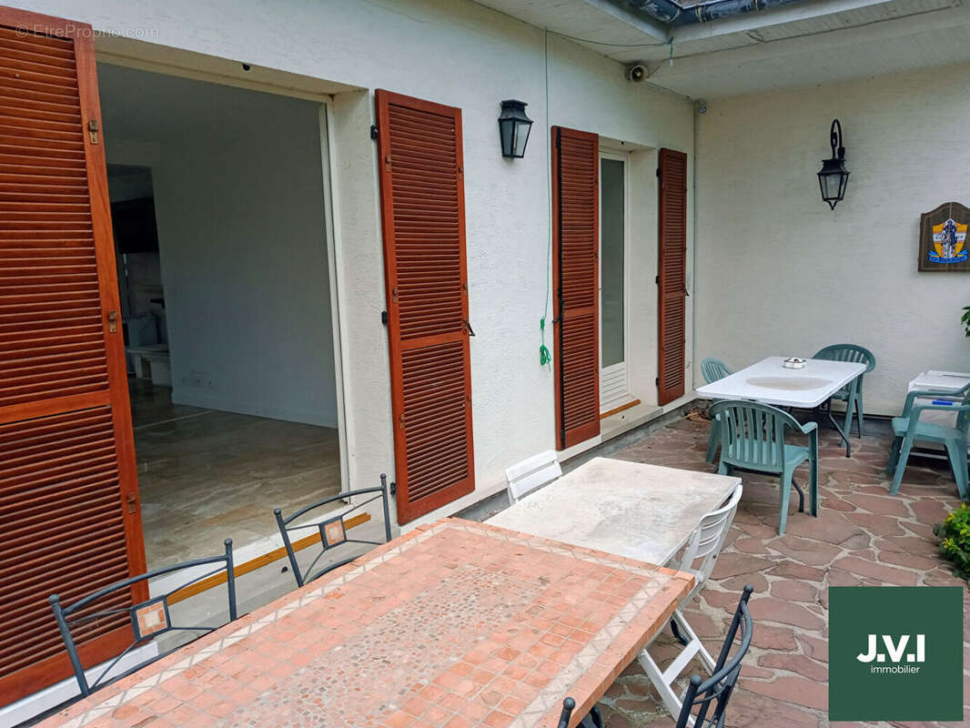 Maison à MONTMORENCY