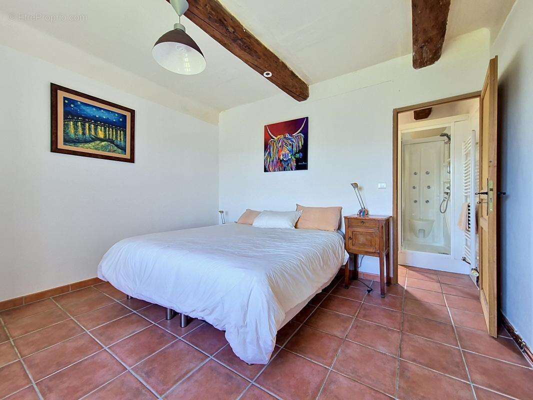 Maison 204 m² à La Penne  - photo 16