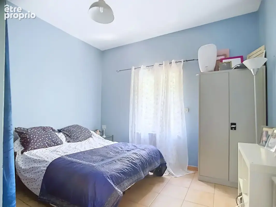 Maison à vendre de 140 m² avec piscine sur une parcelle de 650 m² - Secteur Saint-Loup Marseille 10e - photo 11
