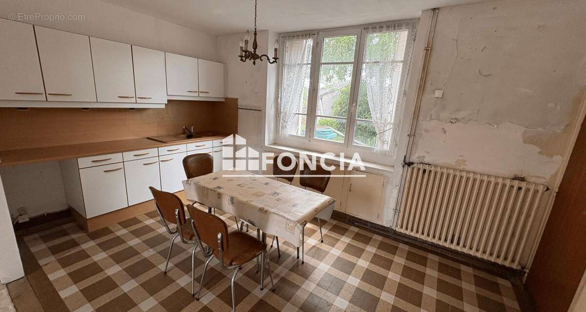 Maison à TUFFE