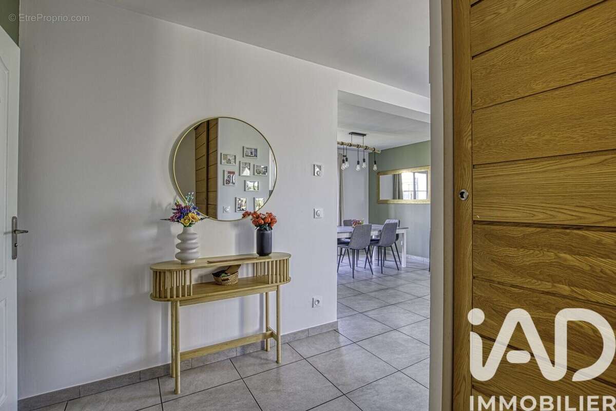 Photo 5 - Maison à ESTREES-SAINT-DENIS