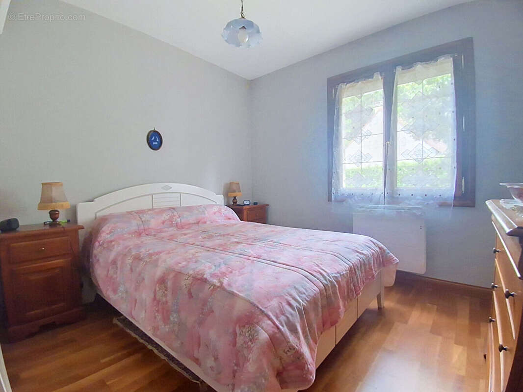 Maison à MORANCEZ