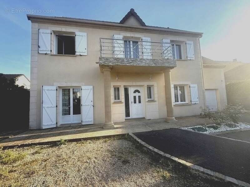 Maison à BARJOUVILLE