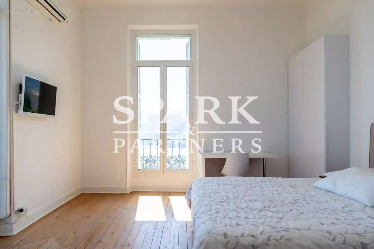 Appartement à ROQUEBRUNE-CAP-MARTIN