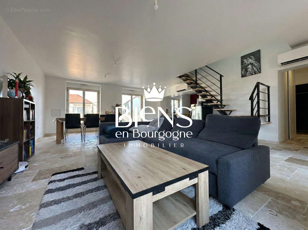 Maison à SAINT-MARCEL