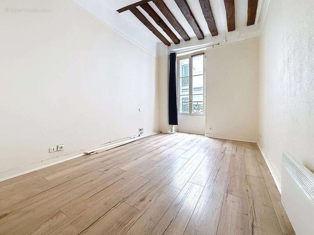 Appartement à PARIS-5E