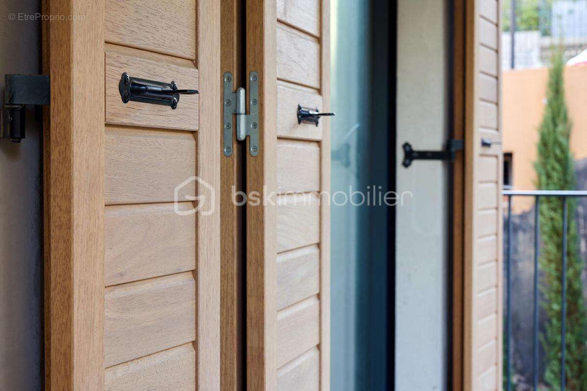 Appartement à BORMES-LES-MIMOSAS