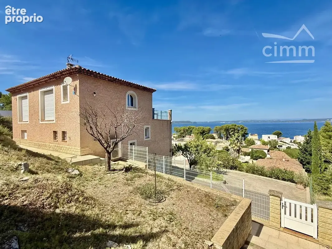 Maison 6 pièces - Vue panoramique sur l'étang de Berre - Plage à 4 min à pied - Vendue meublée - DPE B - photo 4