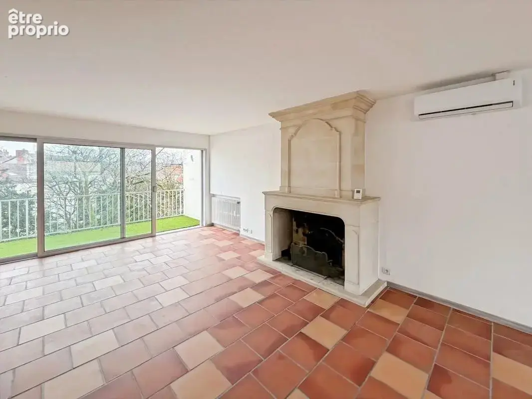 À vendre – Superbe T3 de 120 m² avec balcon en plein centre de Périgueux - photo 2