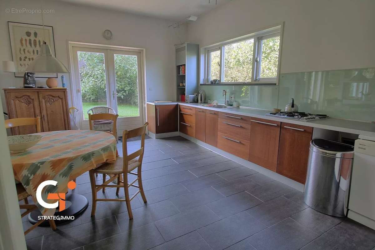 Maison à OUVILLE-LA-RIVIERE