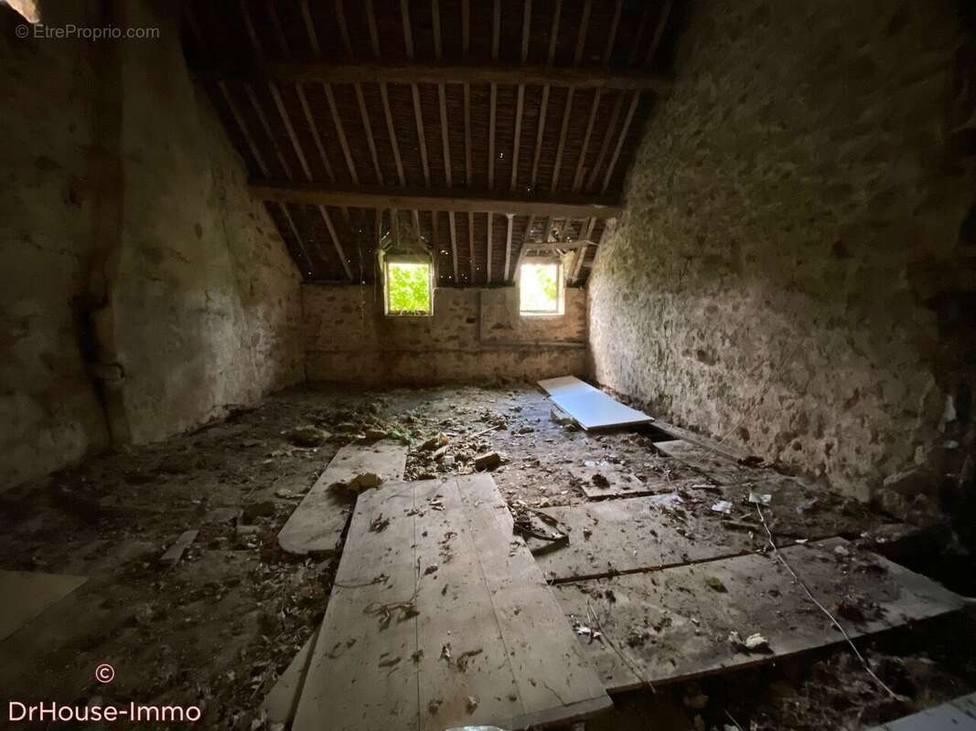 Maison à AVALLON