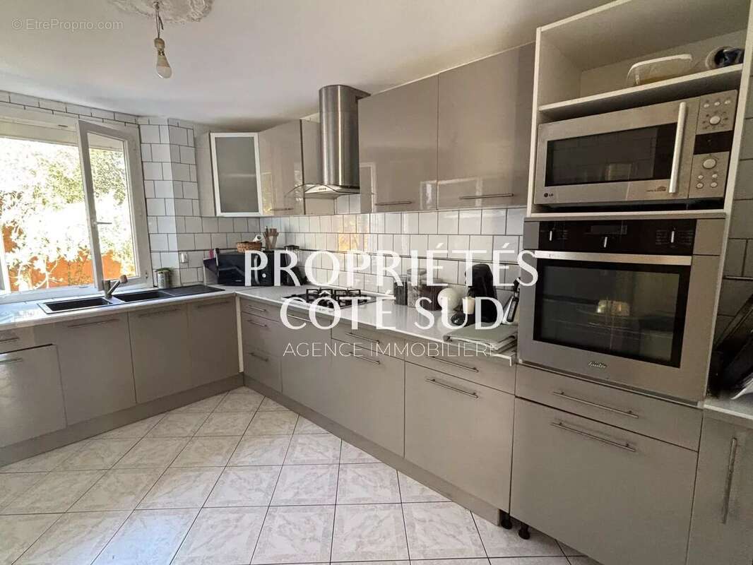 Maison à ROQUEMAURE