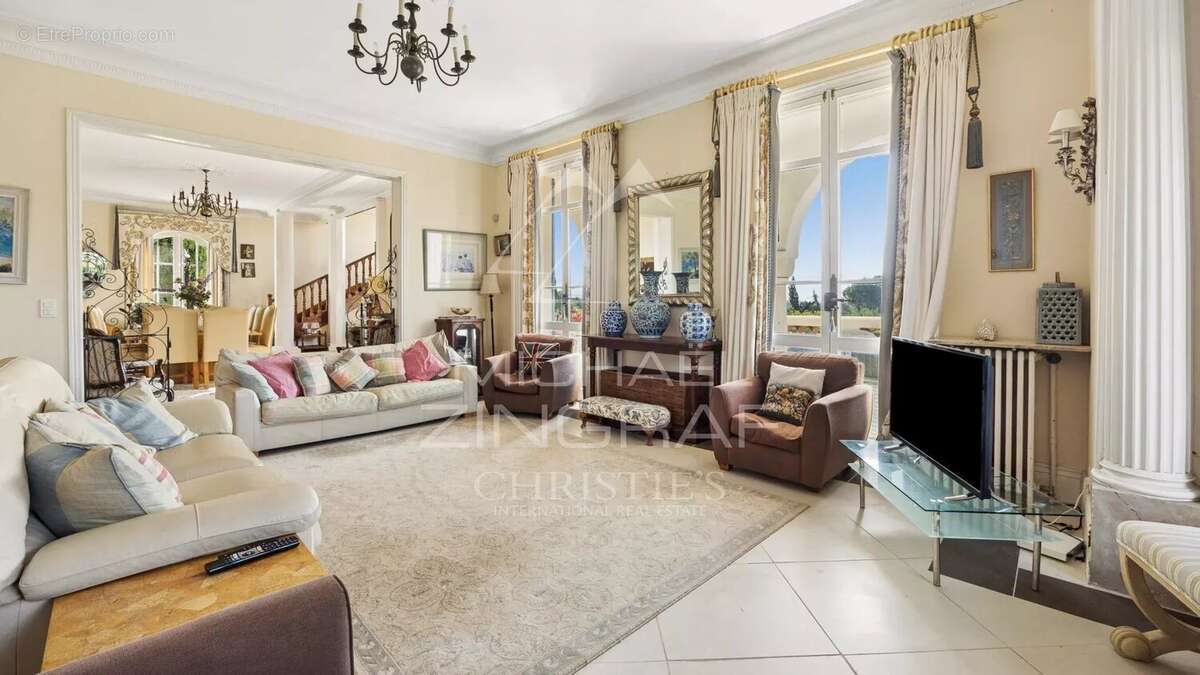 Proche Cannes - Villa Belle époque - Vue mer - Mandelieu la Napoule. - photo 7