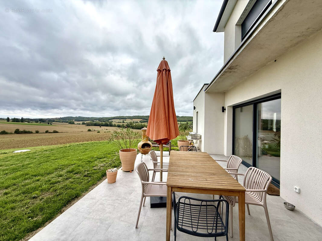 Maison à FONTENILLES