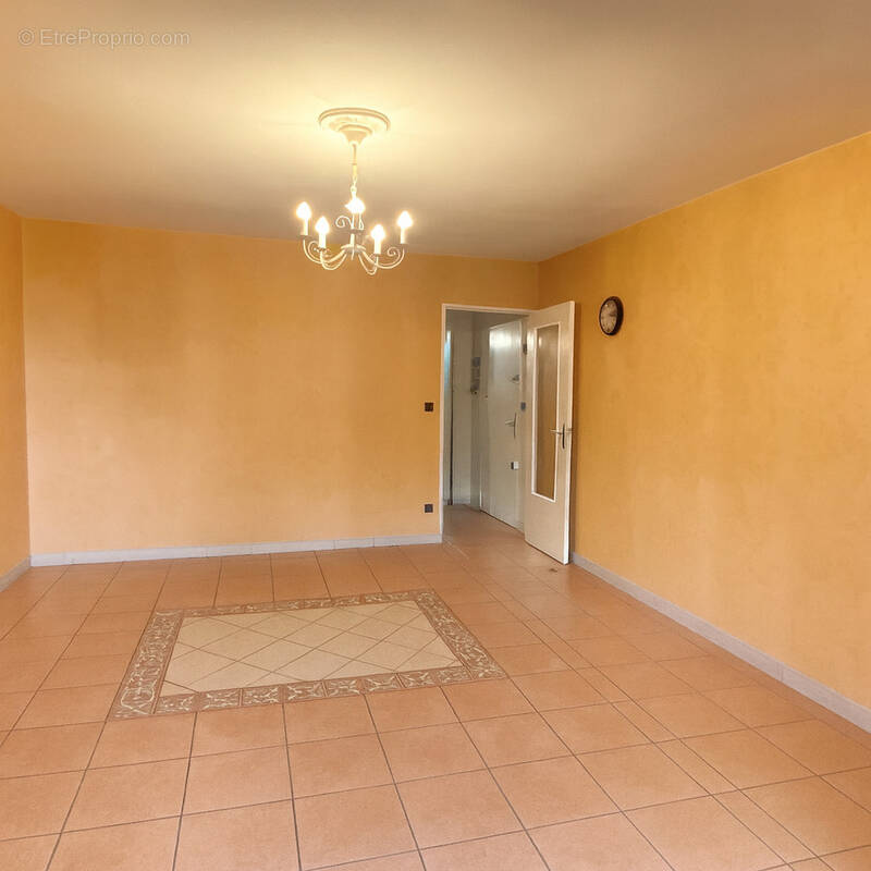 Appartement à SANARY-SUR-MER