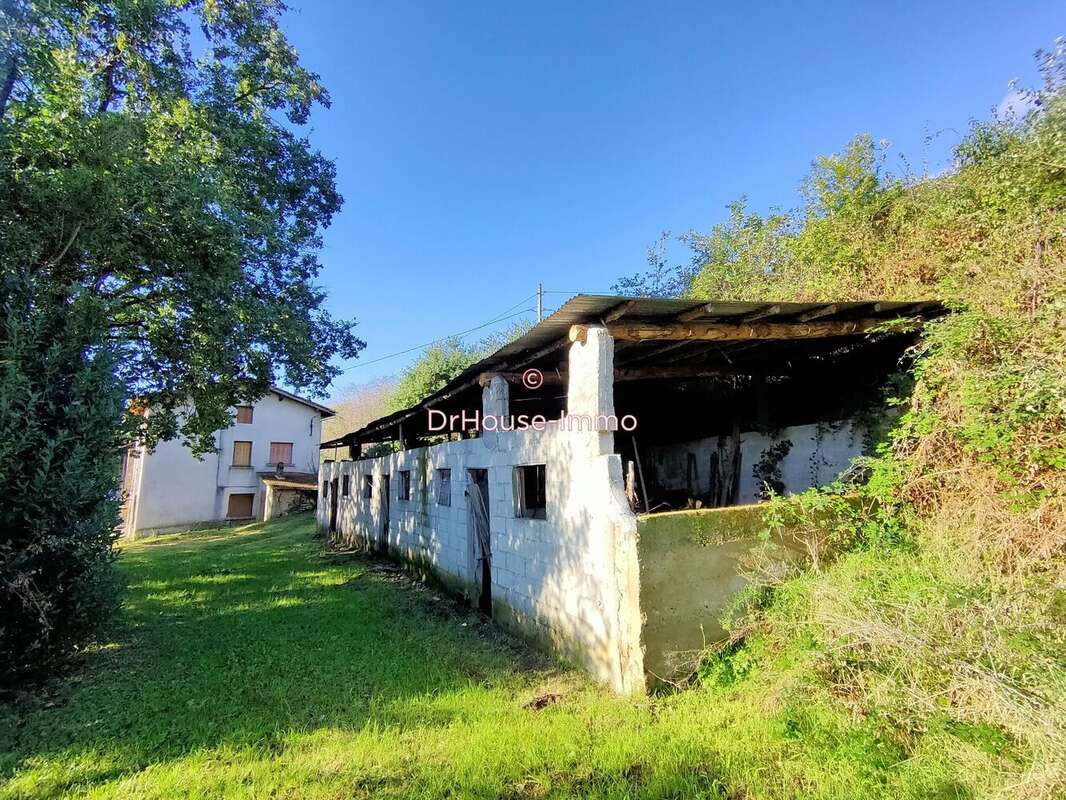 Maison à SAINT-BARDOUX