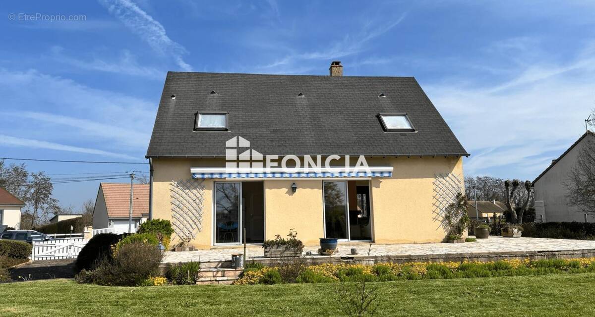 Maison à VIVOIN