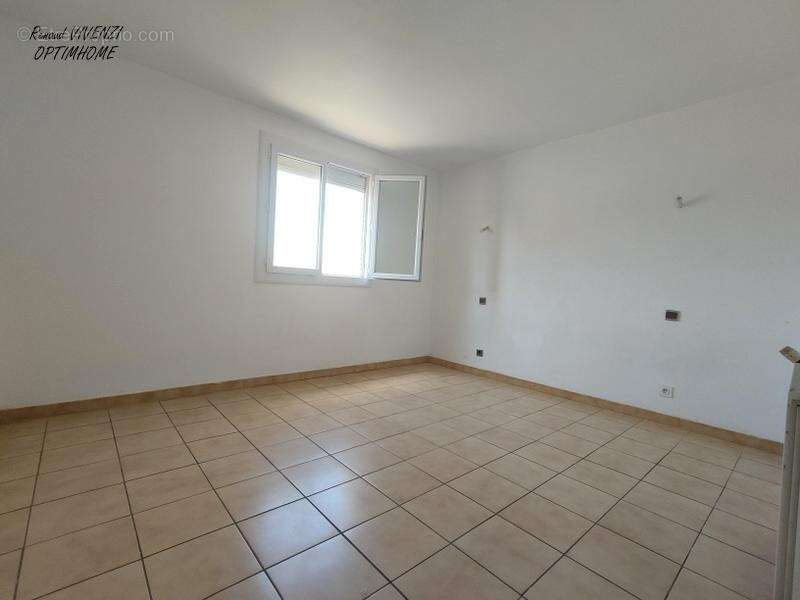 Villa 168m² avec grand jardin et garage, LE BOULOU (66) - photo 9