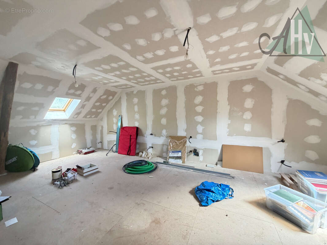 Maison de caractère - 160 m2 - 7 pièces - LONGUEVILLE - photo 11