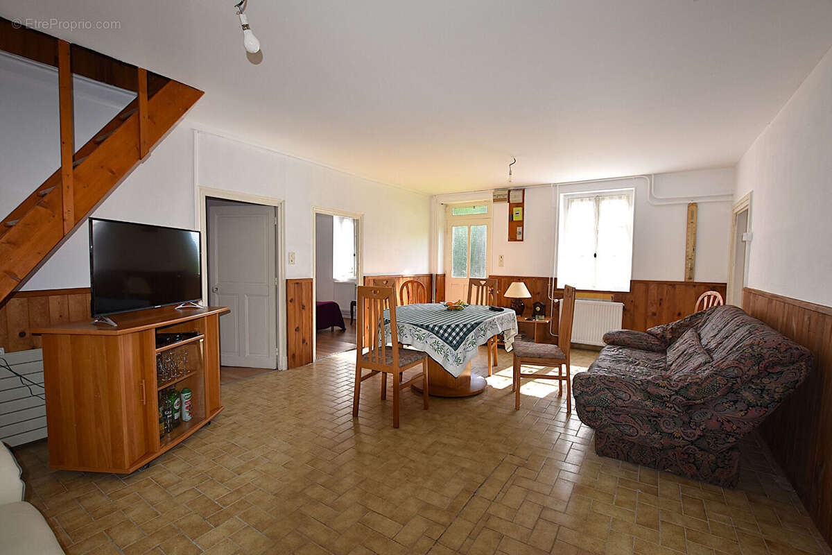 Maison à JALIGNY-SUR-BESBRE