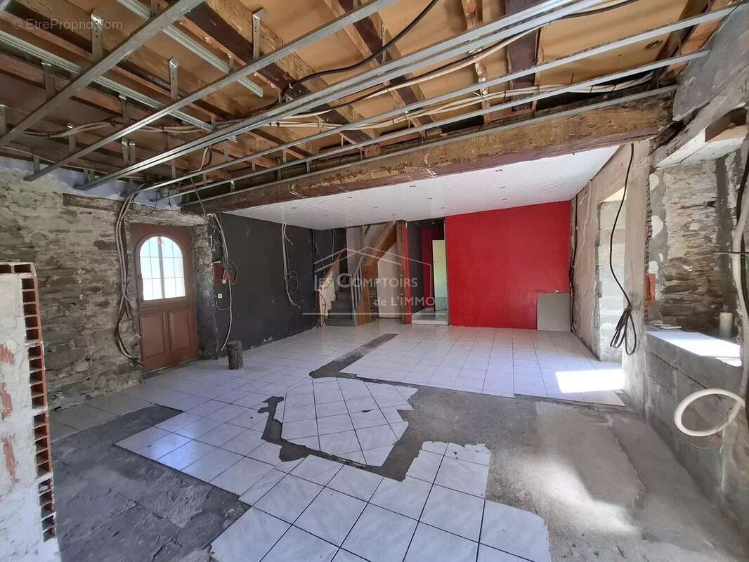 en exclusivité longère en pierre DONGES - photo 9