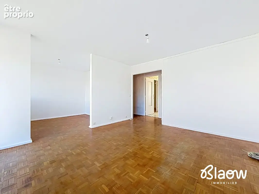 Appartement 4 pièces 77 m² à vendre à Bron (69500) - photo 2