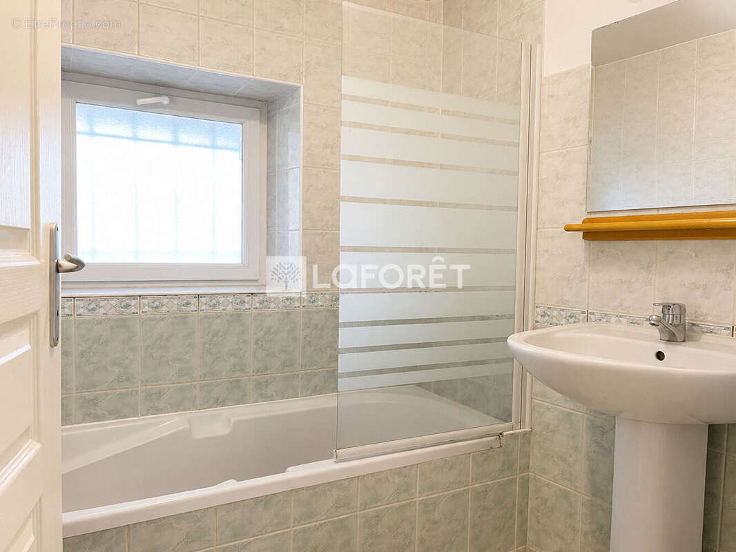 Appartement à ETREPIGNEY
