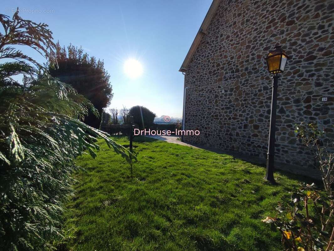 Maison 120 m² à Flers  - photo 2