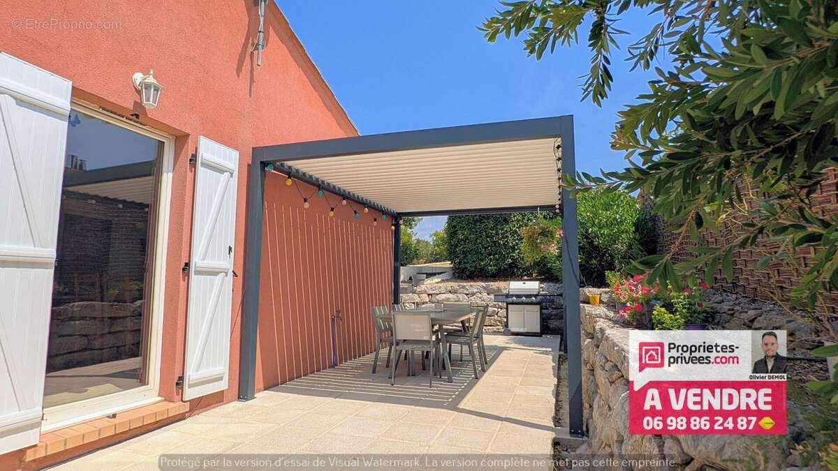 RARE VILLA DE PLAIN-PIED avec piscine et garage à 15 mn de Mandelieu ! - photo 6