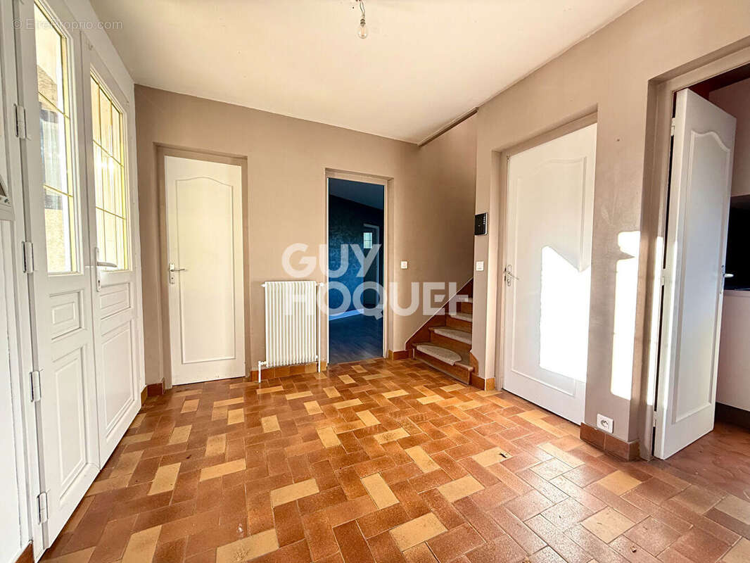 Maison à SAINT-SAUVEUR-SUR-ECOLE