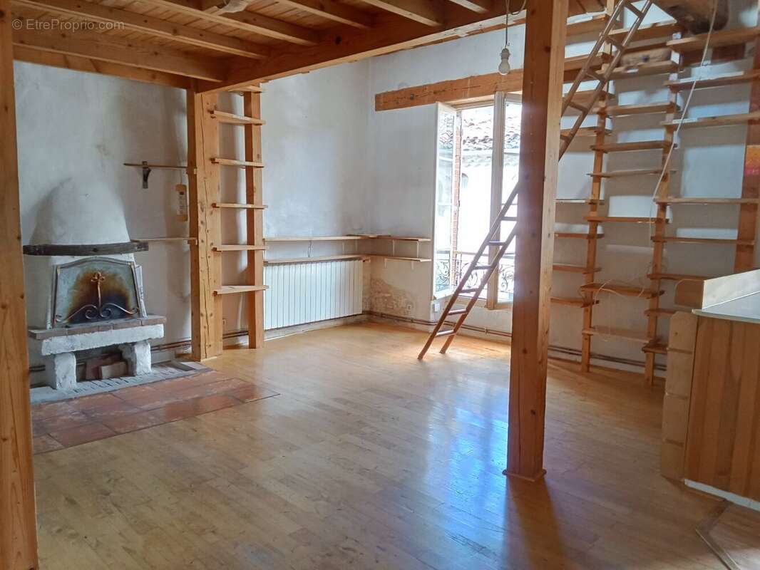 Appartement à SAUVE