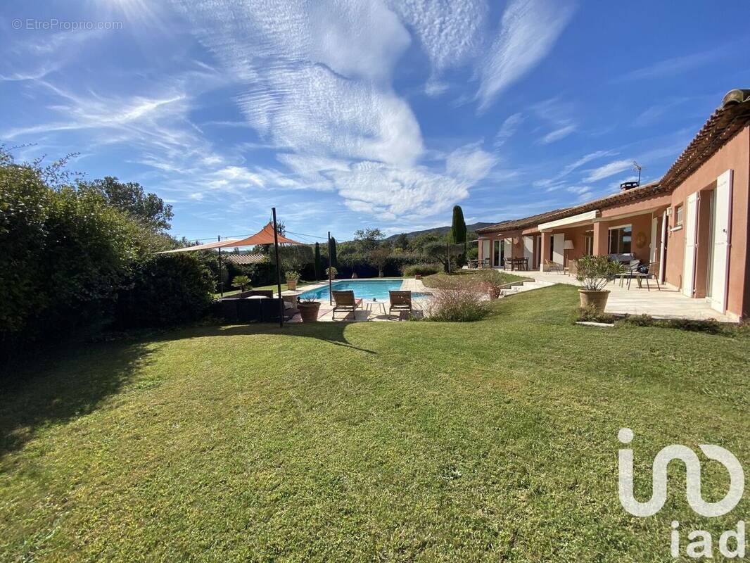 Photo 1 - Maison à EYGUIERES