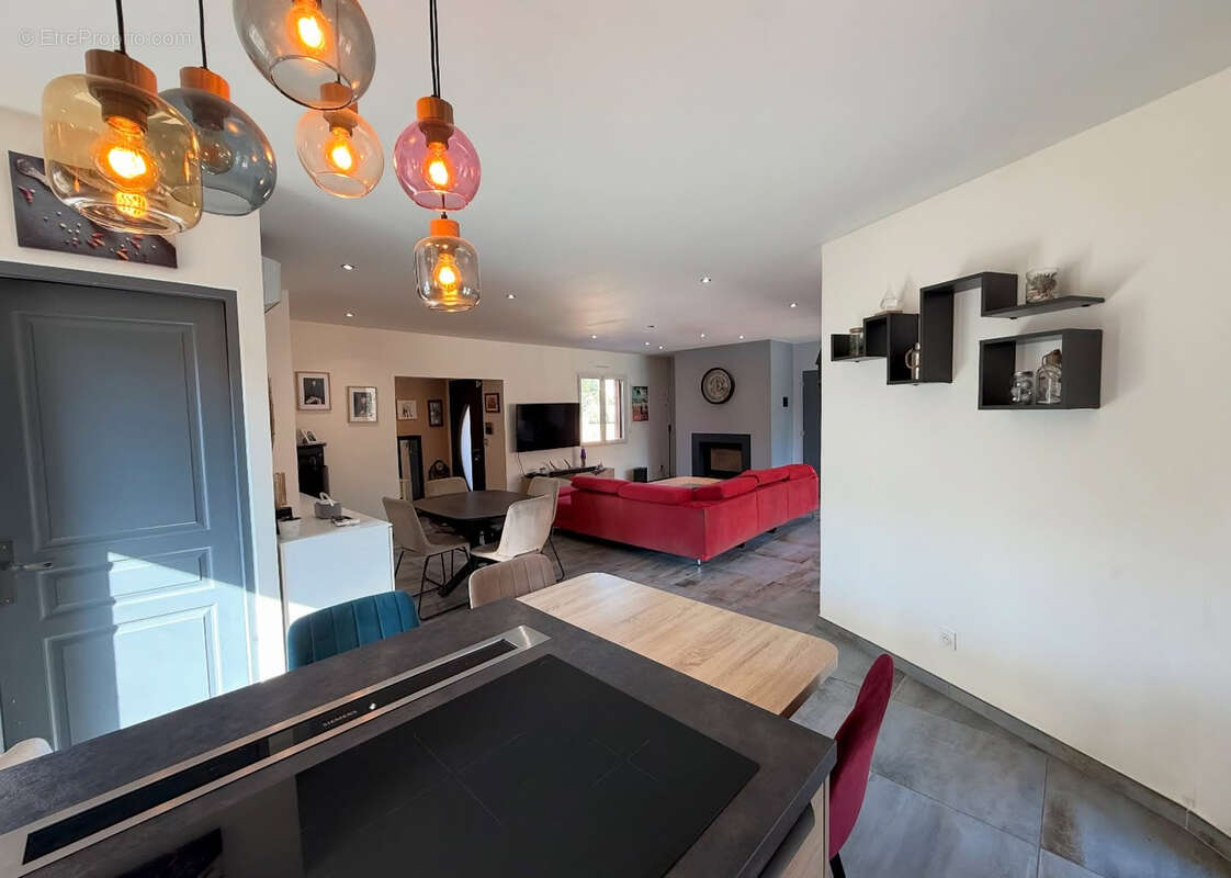 Maison à SAINT-BONNET-DU-GARD