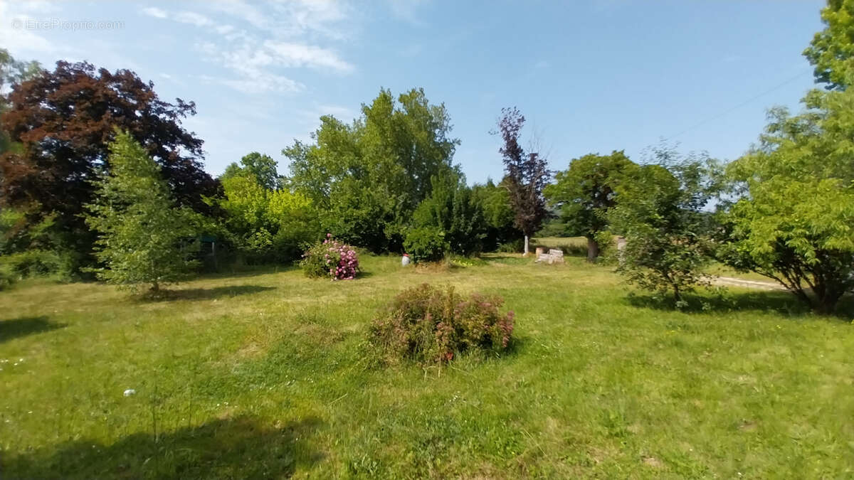 SOUS-OFFRE ! Maison de 2 chambres sur 8000m2 de terrain au calme et sans vis à vis dans le Périgord Vert. - photo 10
