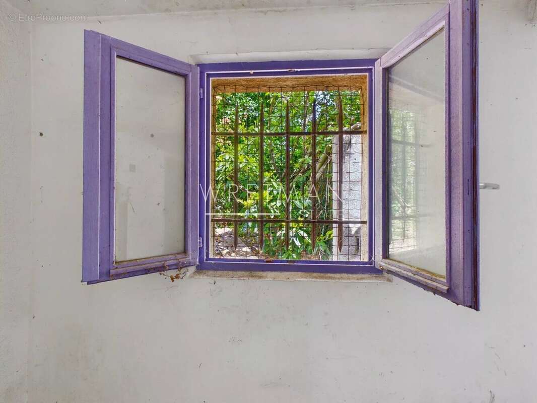 Maison à CHATEAUNEUF-GRASSE