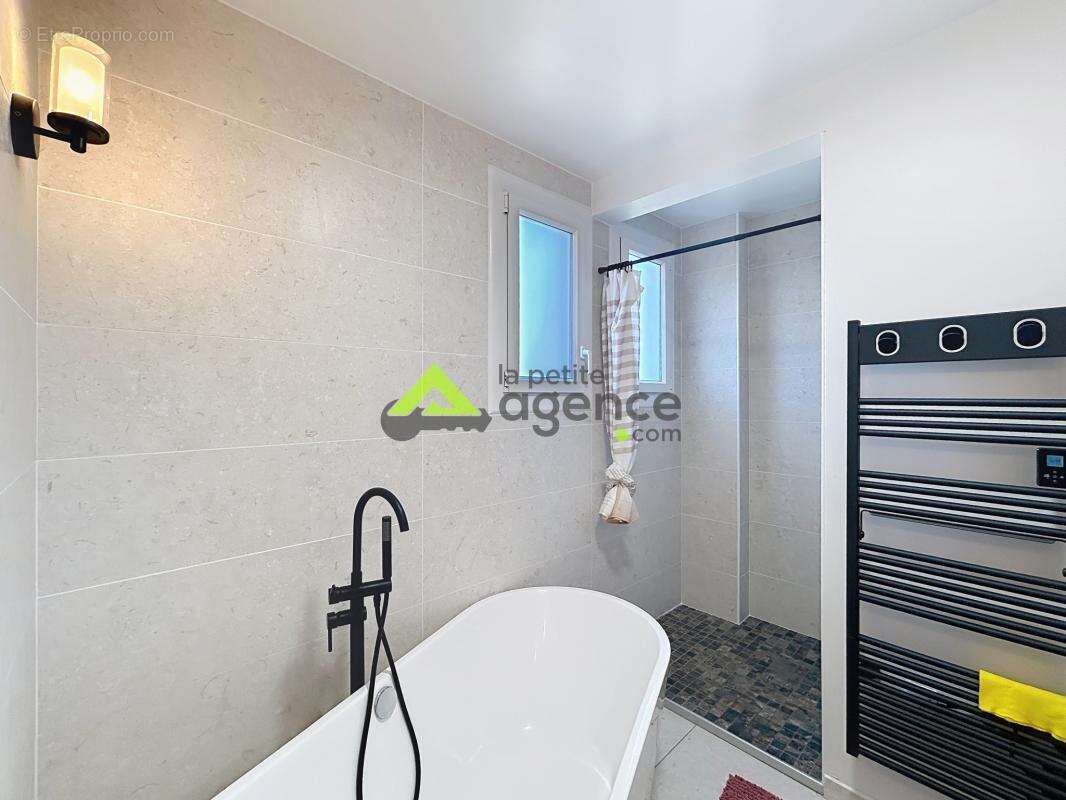 Maison à SAINT-VAURY