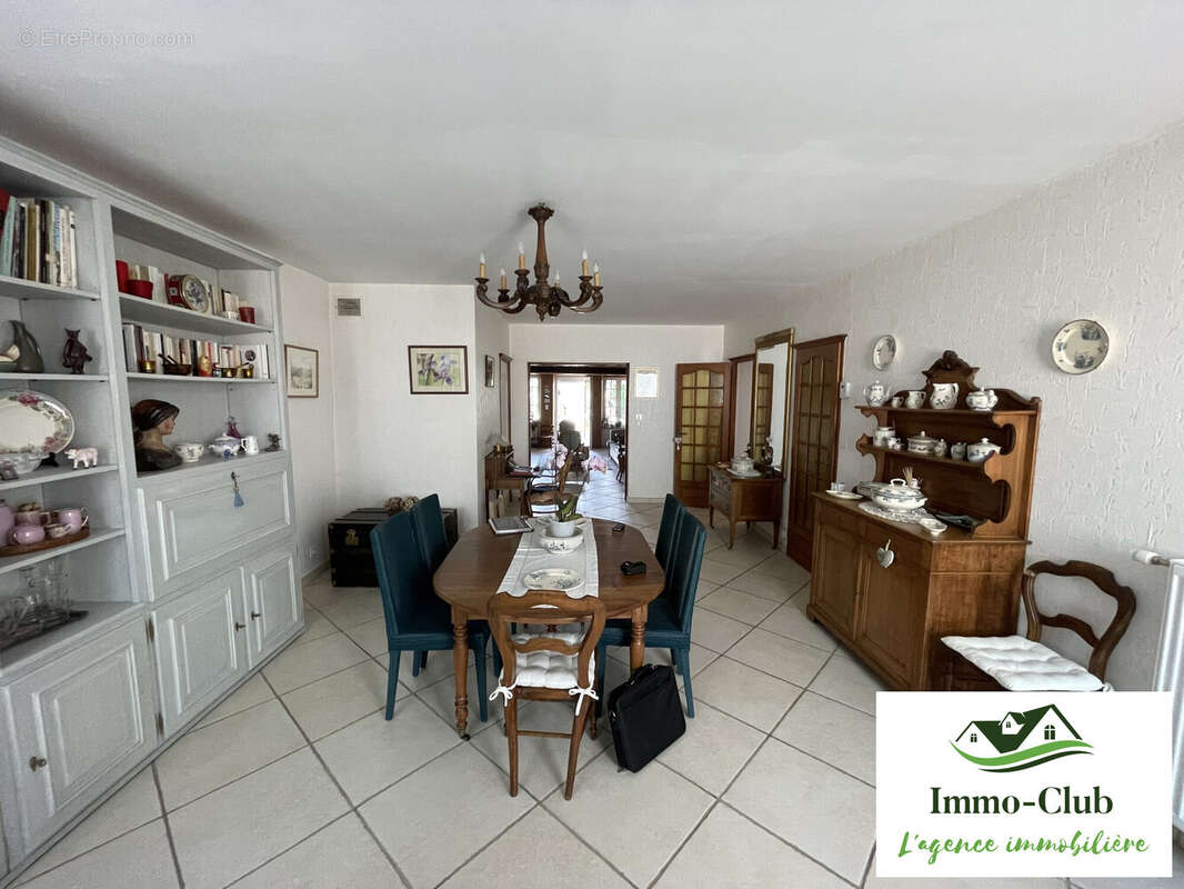 Maison à CHATEAU-CHINON(VILLE)