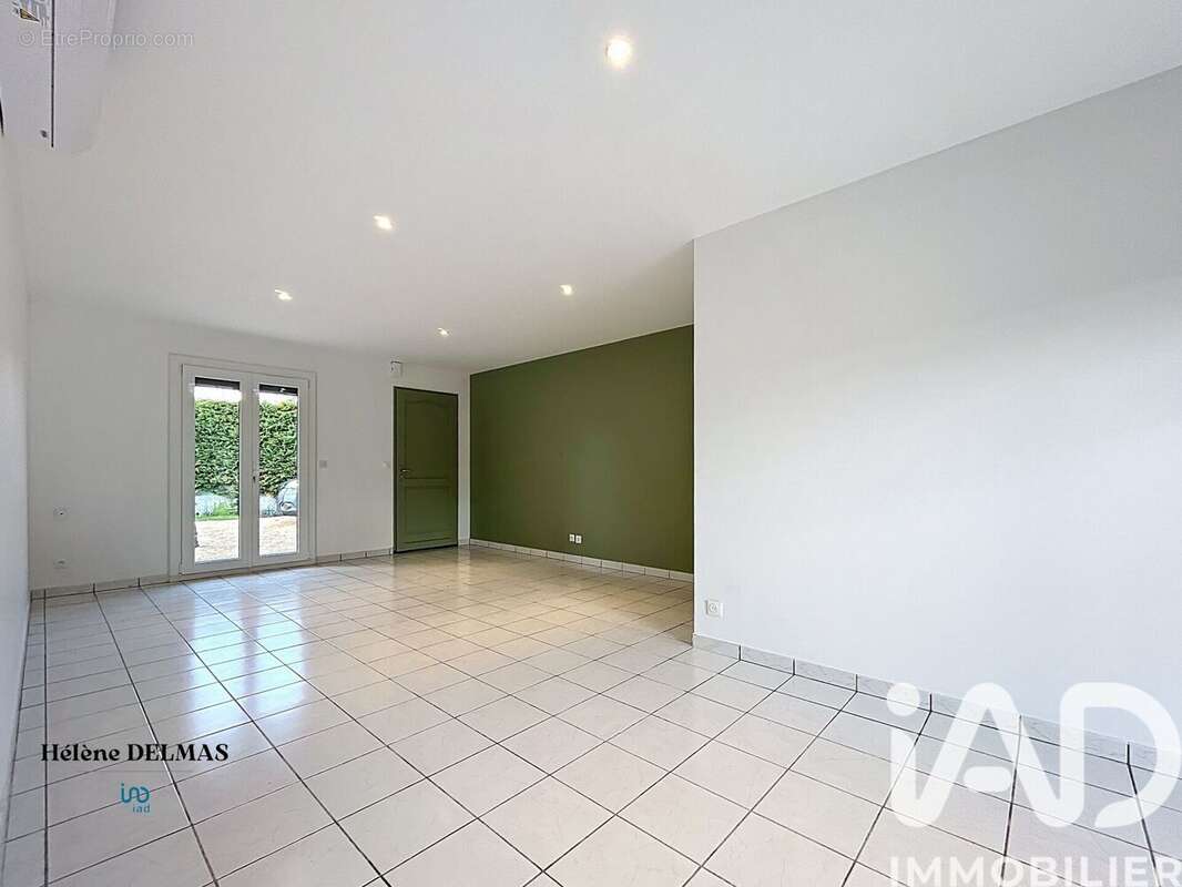 Photo 2 - Maison à ROQUEFORT