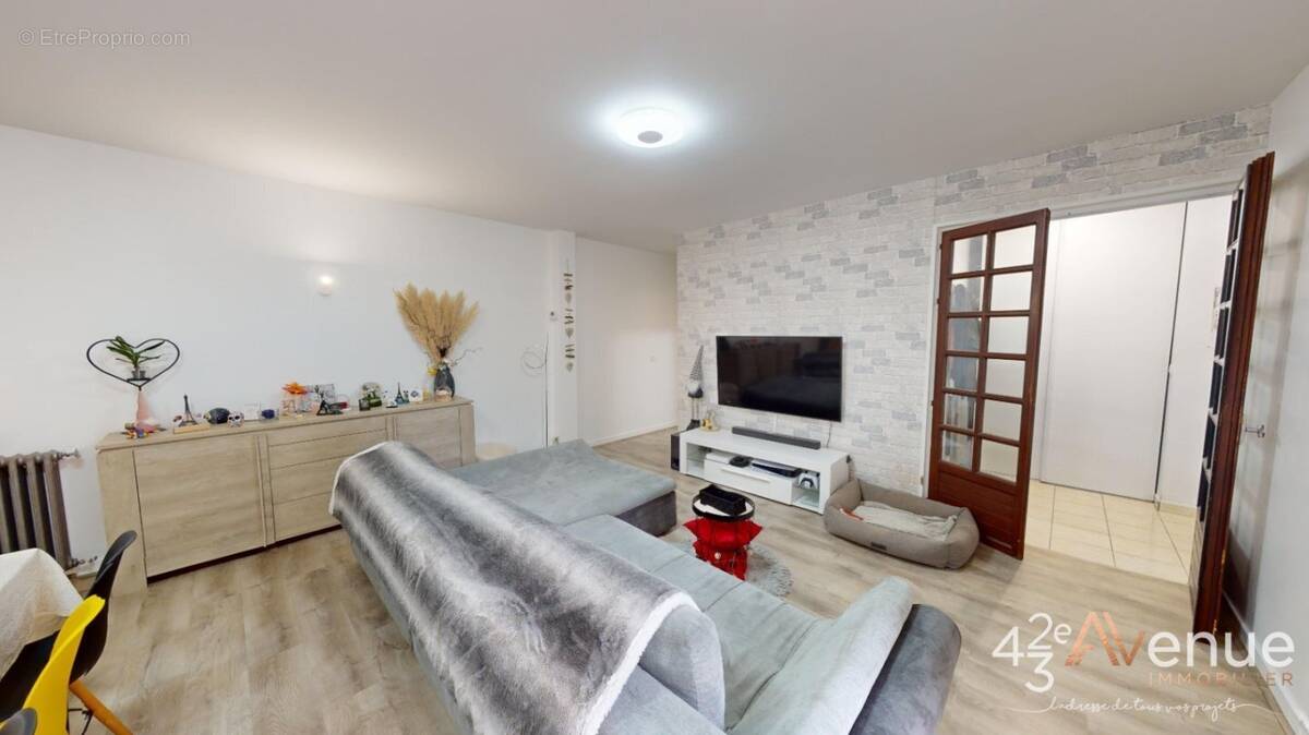 Appartement à LA RICAMARIE