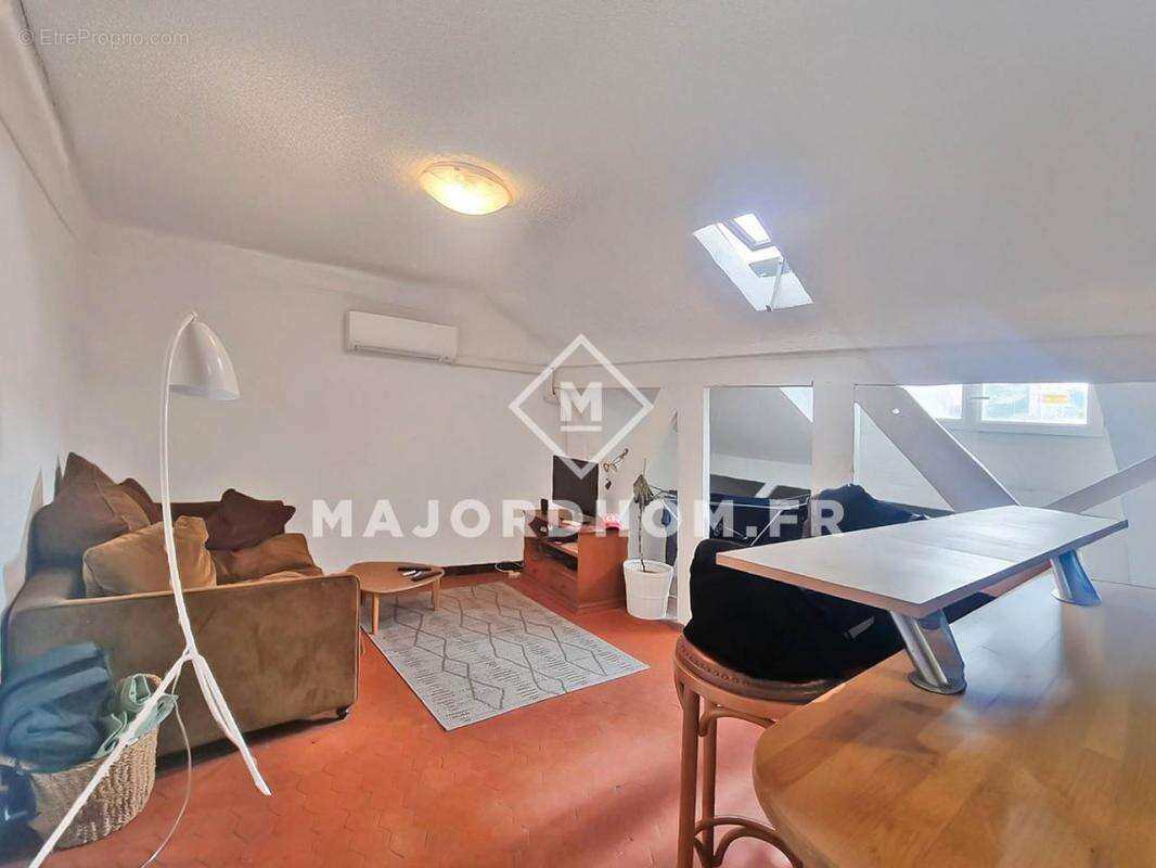 Appartement à MARSEILLE-7E
