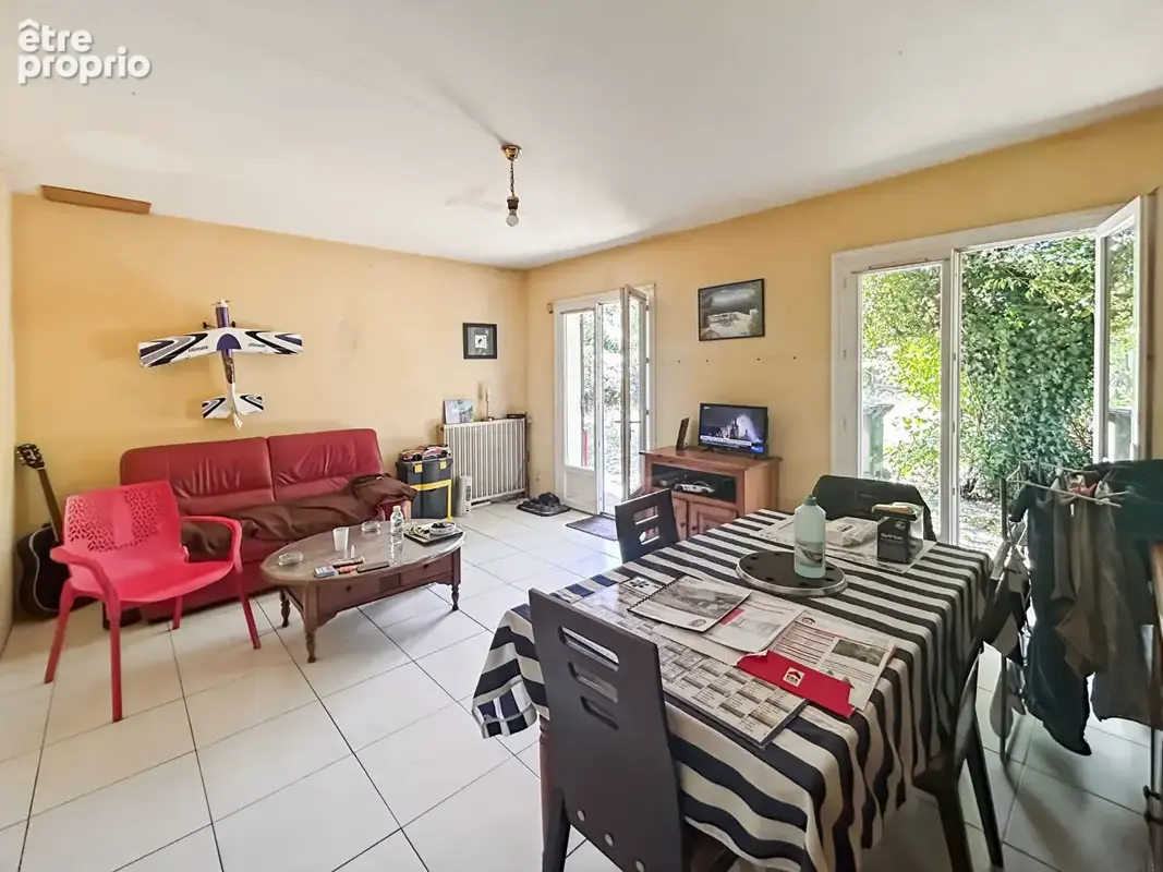 Maison de plain-pied avec fort potentiel d'agrandissement sur une parcelle de plus de 1360m². - photo 3