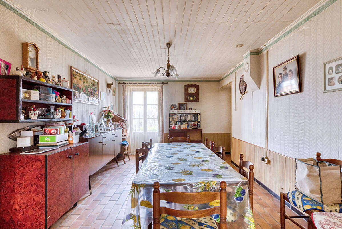 Maison à VILLARS-LES-DOMBES