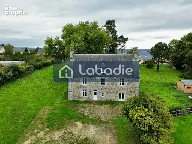 Proche toutes commodités, belle maison en pierres de 188m2, terrain de 3946m2 (possibilité plus). - photo 2