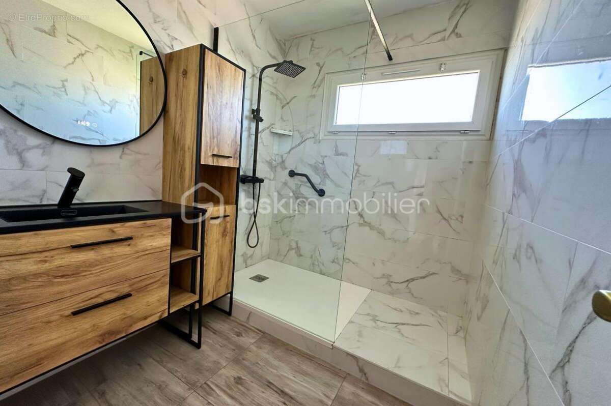 Appartement à CLICHY-SOUS-BOIS
